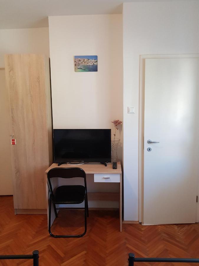 Elena Rooms Pasjak Exteriör bild