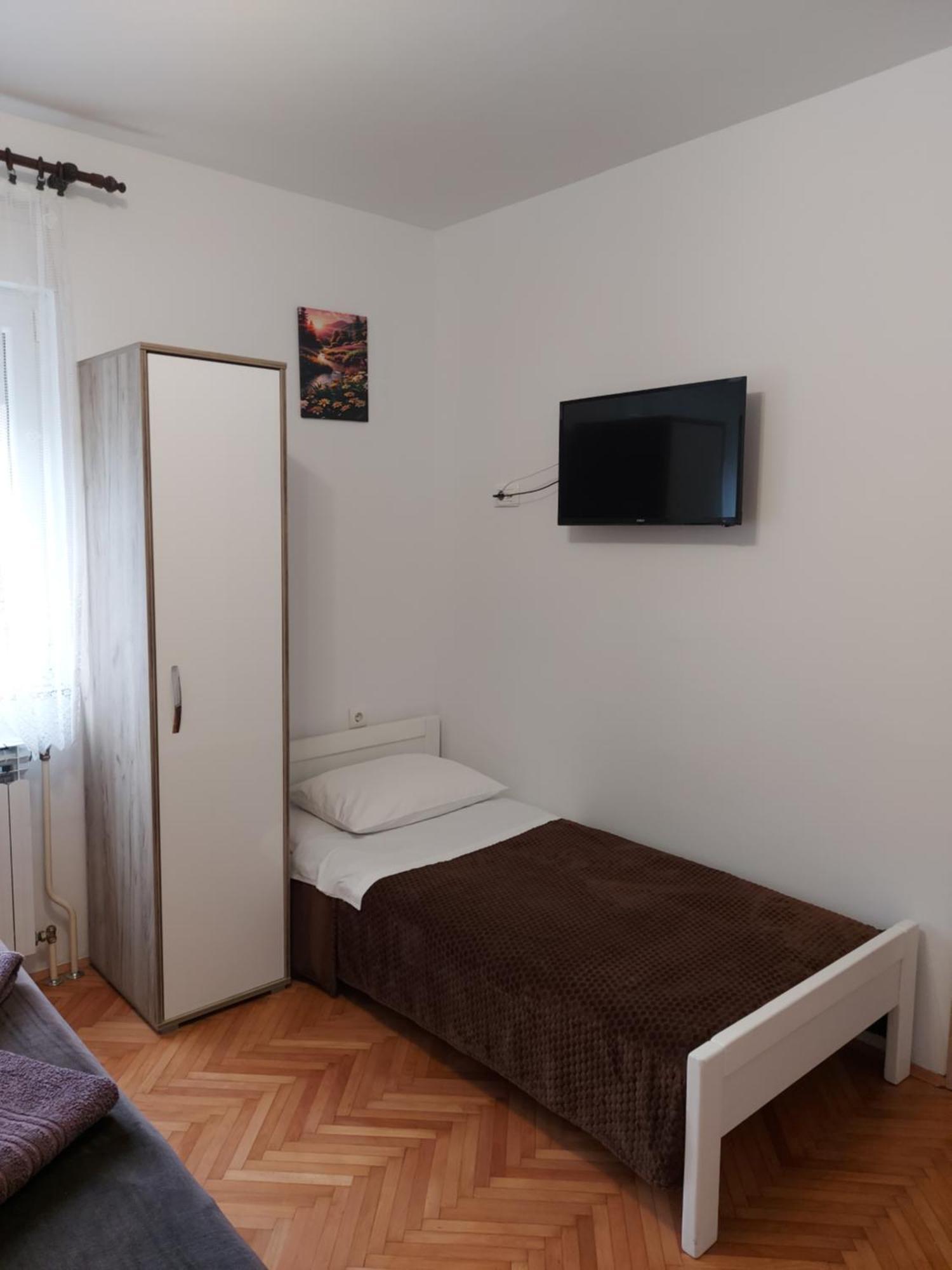 Elena Rooms Pasjak Exteriör bild