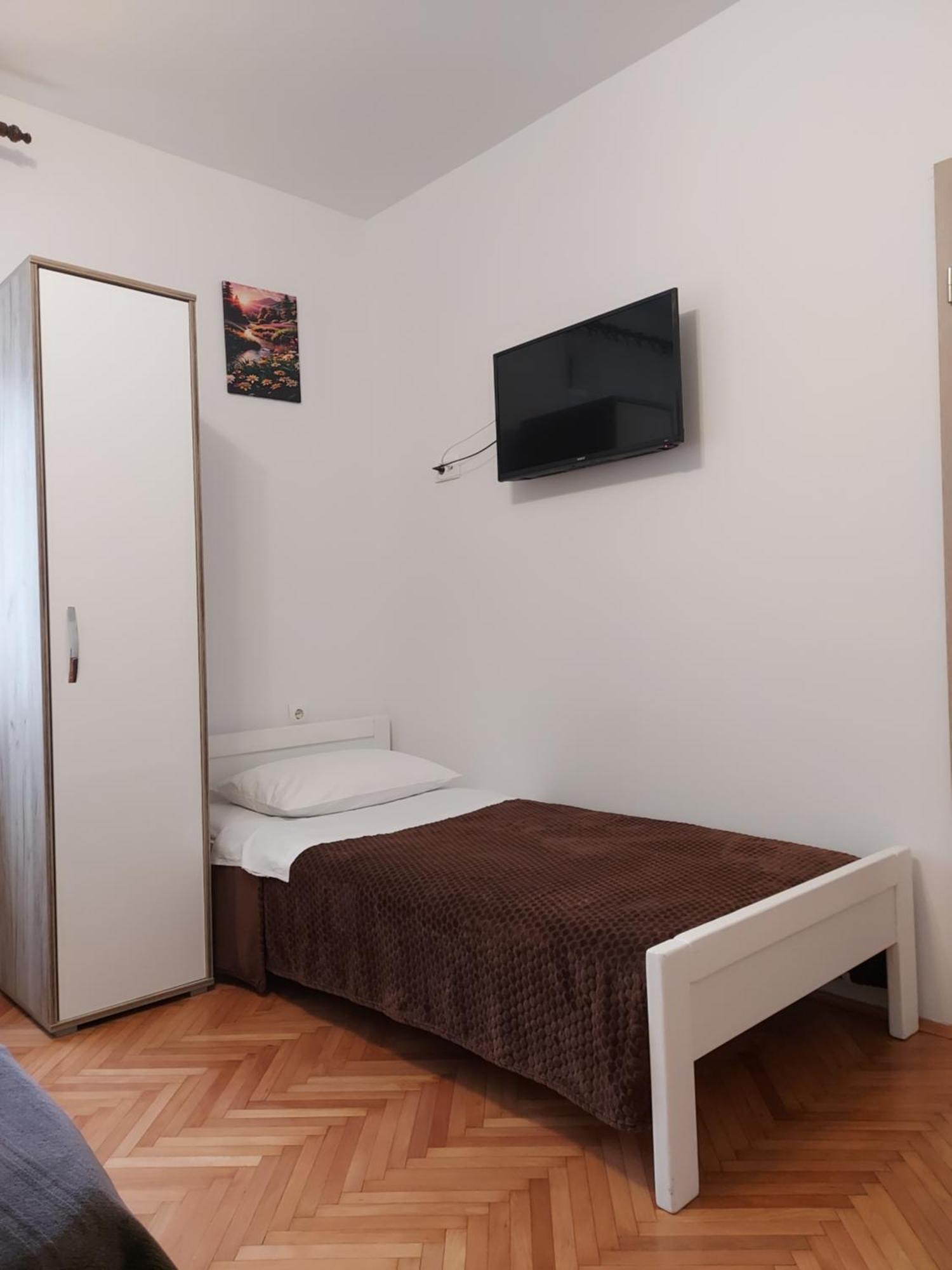 Elena Rooms Pasjak Exteriör bild