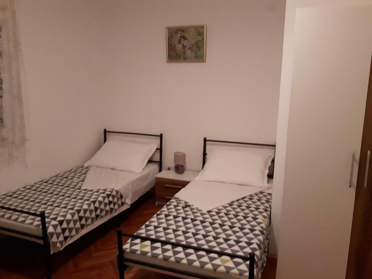 Elena Rooms Pasjak Exteriör bild