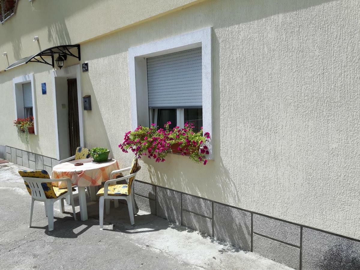 Elena Rooms Pasjak Exteriör bild